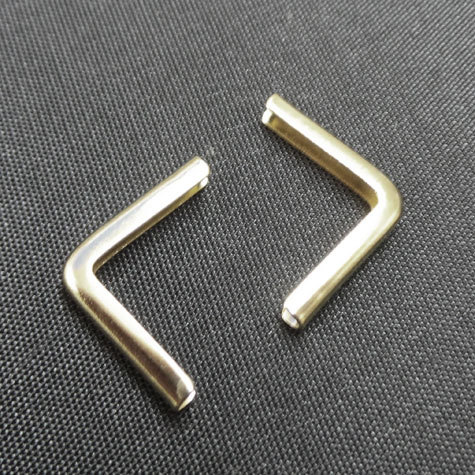 legatoria Angolino metallico brunito 14mm per lato, protegge copertine spesse fino a 1,6mm.