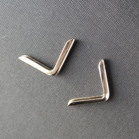 legatoria Angolino metallico nero 15mm per lato, protegge copertine spesse fino a 2mm.