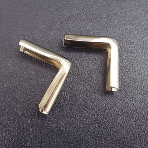 legatoria Angolino metallico canna di fucile 18mm per lato, protegge copertine spesse fino a 3.5mm.