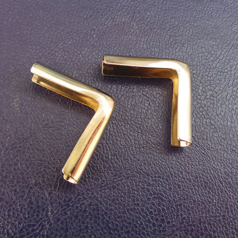 legatoria Angolino metallico ottone antico 18mm per lato, protegge copertine spesse fino a 3.5mm.