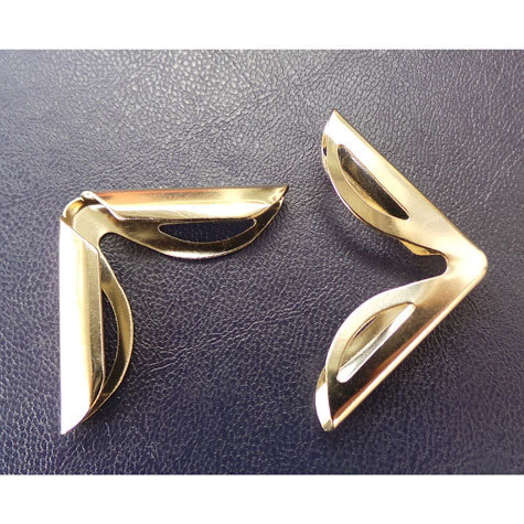 legatoria Angolino metallico nichelato 30mm per lato, protegge copertine spesse fino a 4,5mm.