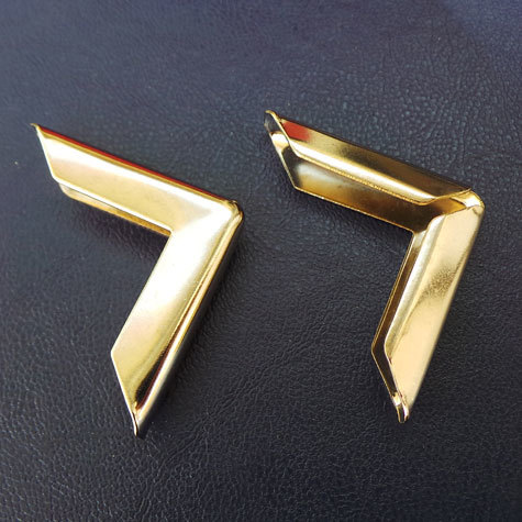 legatoria Angolino metallico similoro 30mm per lato, protegge copertine spesse fino a 4mm.