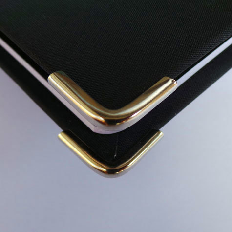 legatoria Angolino metallico ottone antico 16mm per lato, protegge copertine spesse fino a 2,5mm.