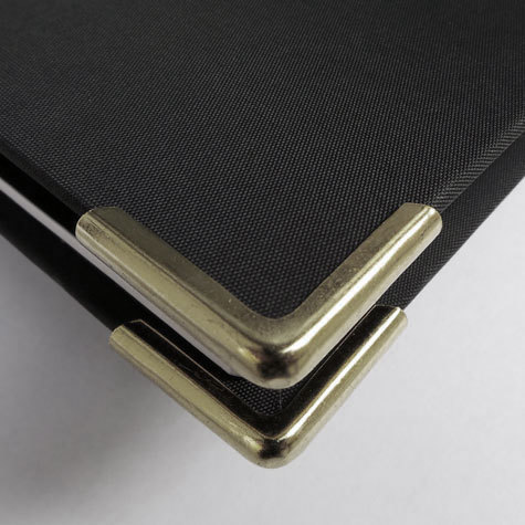 legatoria Angolino metallico brunito 25mm per lato, protegge copertine spesse fino a 4,5mm.
