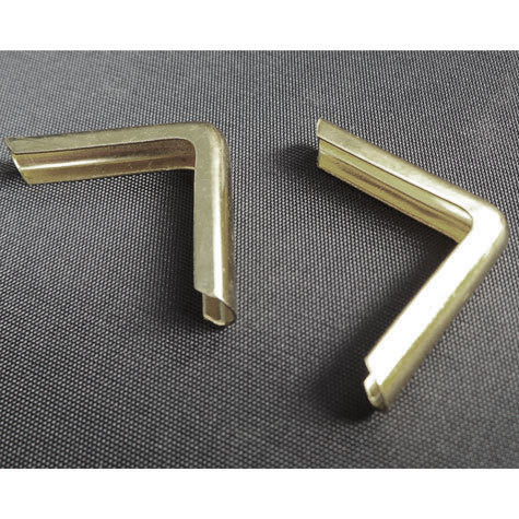 legatoria Angolino metallico nichelato 25mm per lato, protegge copertine spesse fino a 4,5mm.