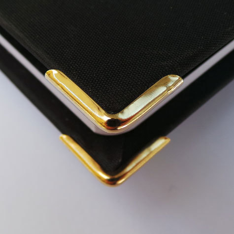 legatoria Angolino metallico oro 24 carati 15mm per lato, protegge copertine spesse fino a 2mm.