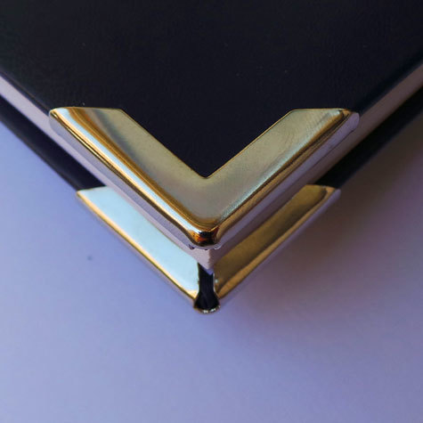 legatoria Angolino metallico ottone antico 30mm per lato, protegge copertine spesse fino a 4mm.