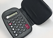 gbc Calcolatrice a 8 cifre, Calcolatrice portatile , dimensioni 65x105x12mm, 4 operazioni, percentuale, memorie. con pratica copertina a libro WILw318